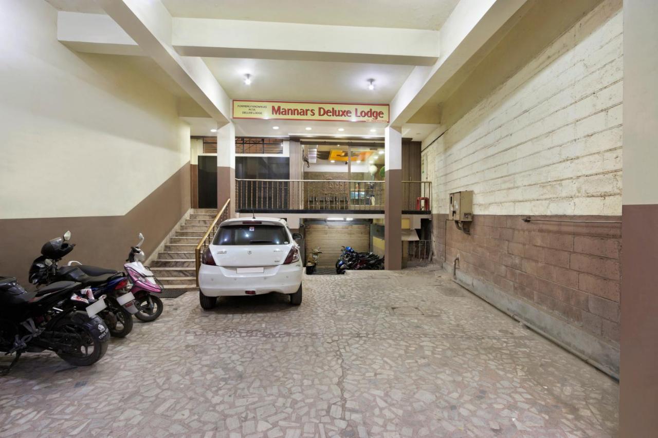 Mannars Deluxe Lodge Mysore Exteriör bild