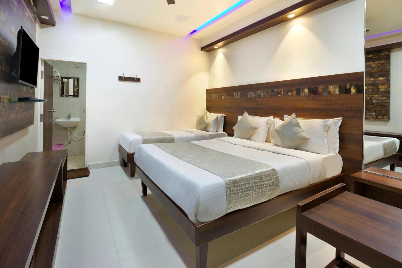Mannars Deluxe Lodge Mysore Exteriör bild