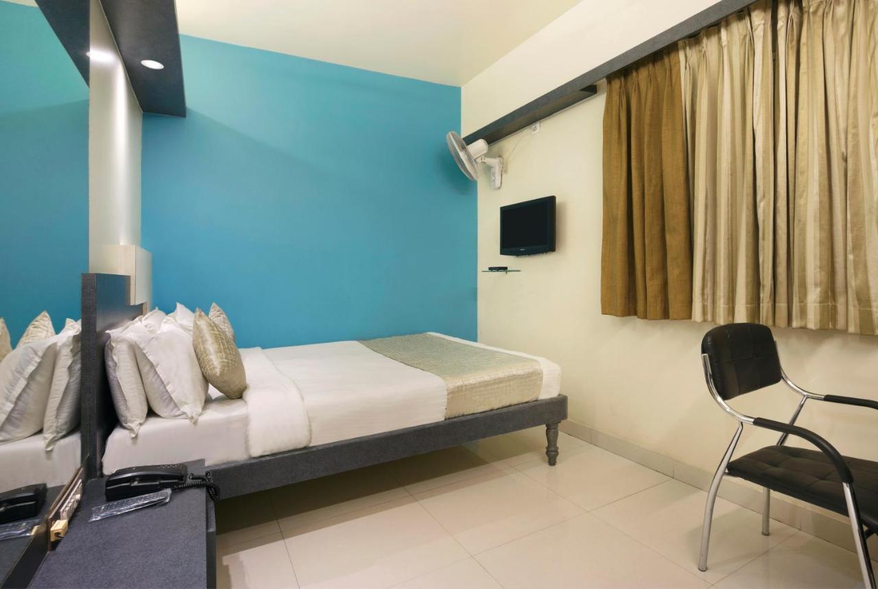 Mannars Deluxe Lodge Mysore Exteriör bild